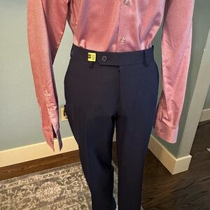 Egara navy suit only worn once
